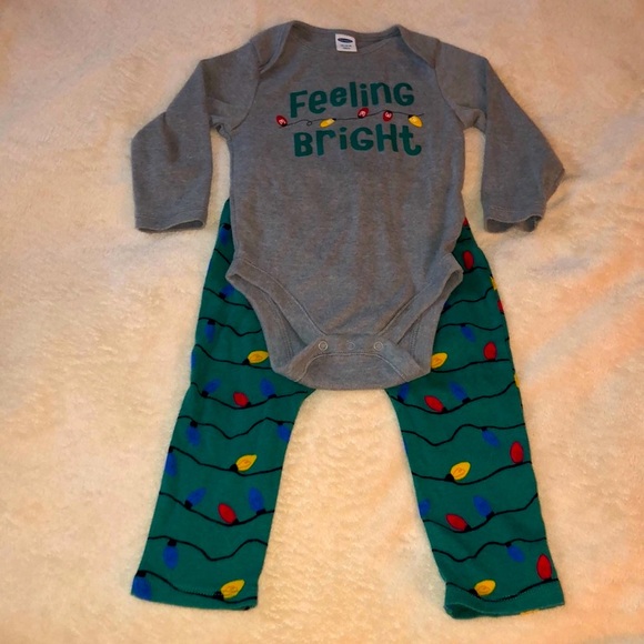 Old Navy Other - Old Navy Feeling Bright 2 Piece Set